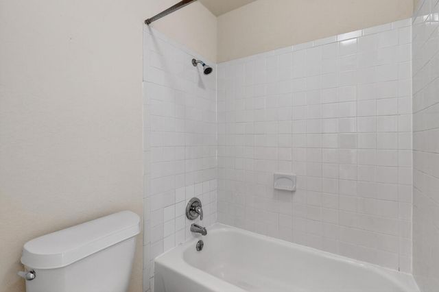 2240 Tarpley Road 242, Carrollton, TX 75006