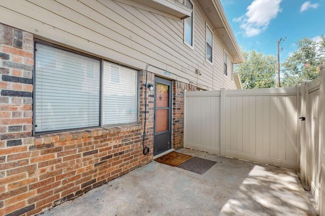 2240 Tarpley Road 242, Carrollton, TX 75006