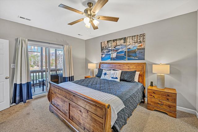 1175 Mariners Way Apt 59, Huddleston, VA 24104