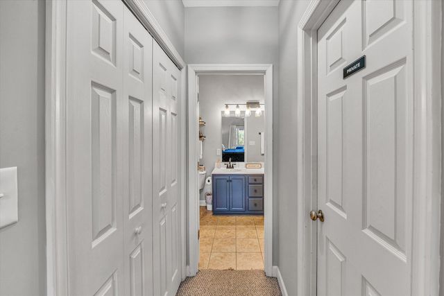 1175 Mariners Way Apt 59, Huddleston, VA 24104