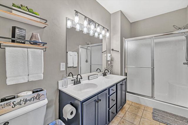 1175 Mariners Way Apt 59, Huddleston, VA 24104