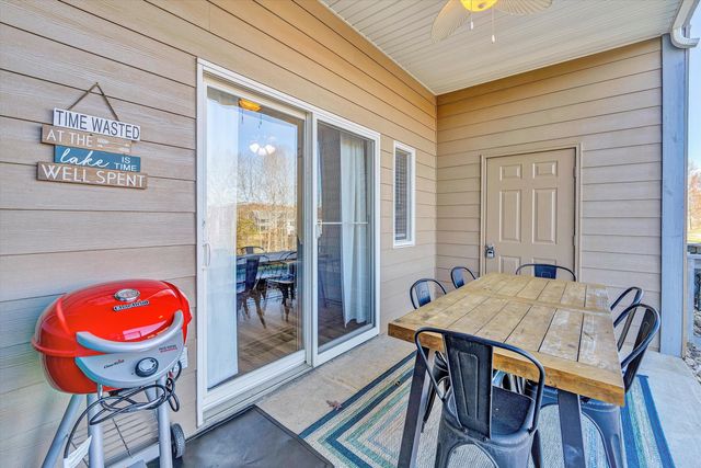 1175 Mariners Way Apt 59, Huddleston, VA 24104