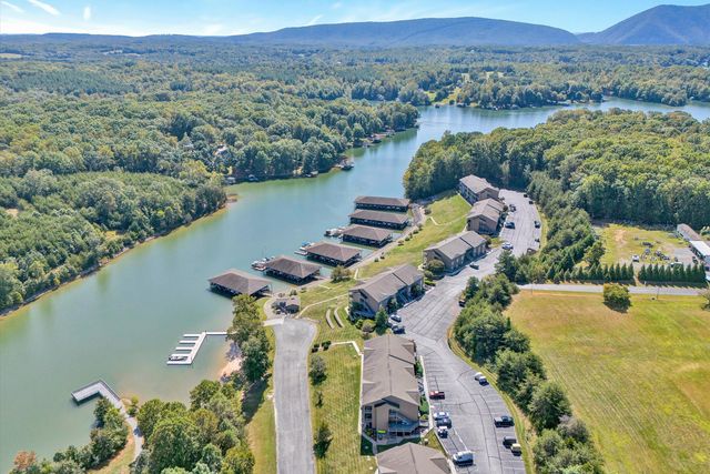 1175 Mariners Way Apt 59, Huddleston, VA 24104