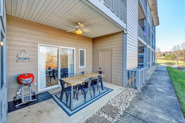 1175 Mariners Way Apt 59, Huddleston, VA 24104