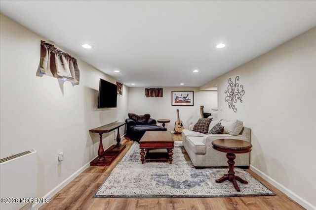 30 Parkview Terrace, Lincroft, NJ 07738