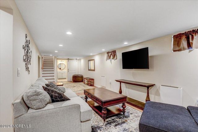 30 Parkview Terrace, Lincroft, NJ 07738