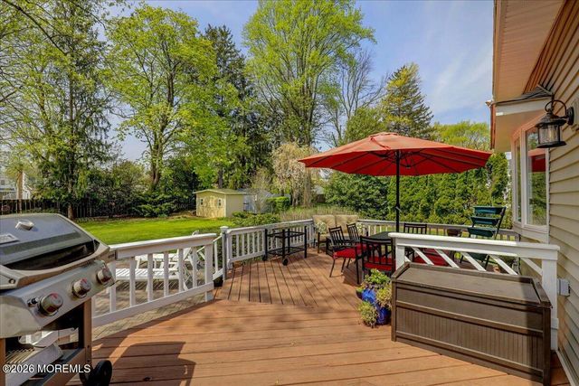 30 Parkview Terrace, Lincroft, NJ 07738