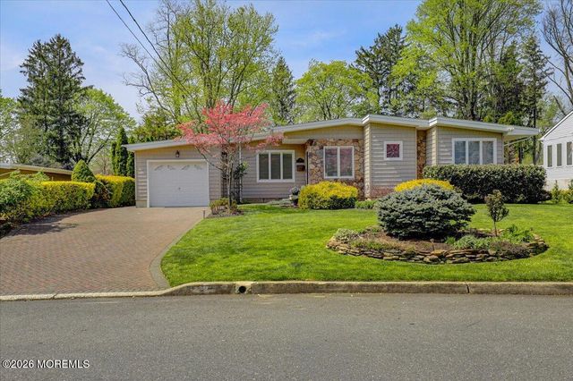 30 Parkview Terrace, Lincroft, NJ 07738