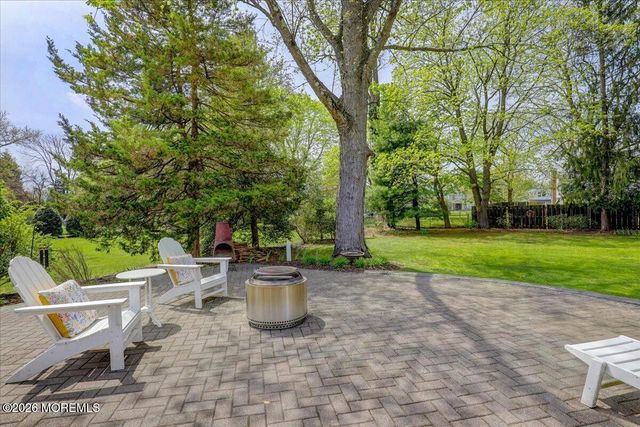 30 Parkview Terrace, Lincroft, NJ 07738