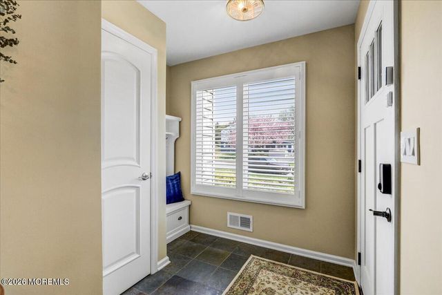 30 Parkview Terrace, Lincroft, NJ 07738