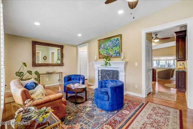 30 Parkview Terrace, Lincroft, NJ 07738