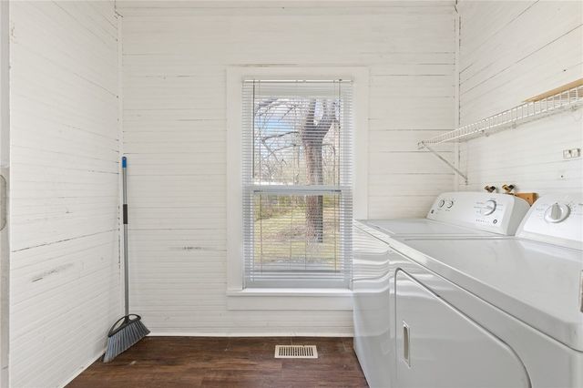 414 N Spring Street, Harrison, AR 72601