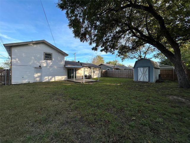 4209 Haltom Road, Haltom City, TX 76117
