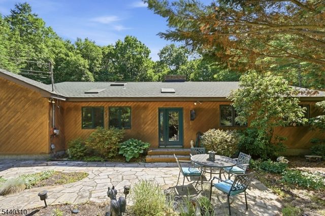 15 Lower North Shore Rd, Frankford Twp., NJ 07826