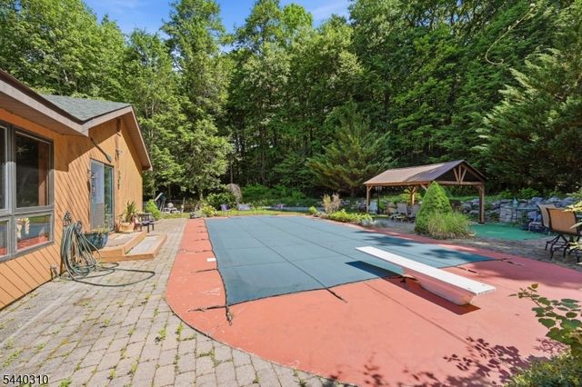 15 Lower North Shore Rd, Frankford Twp., NJ 07826