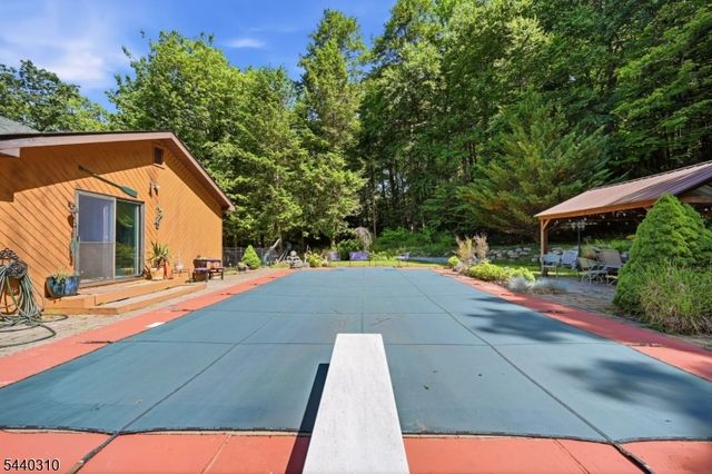 15 Lower North Shore Rd, Frankford Twp., NJ 07826