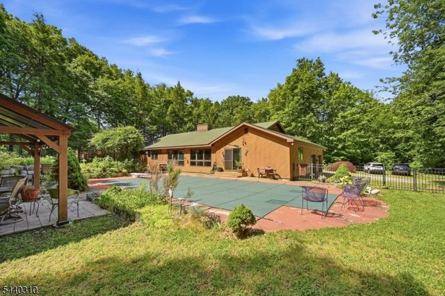 15 Lower North Shore Rd, Frankford Twp., NJ 07826