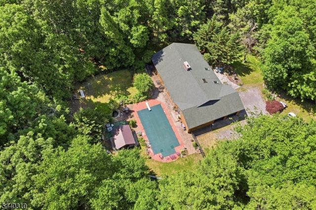 15 Lower North Shore Rd, Frankford Twp., NJ 07826