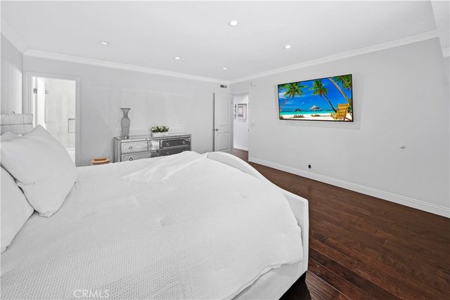 9735 Via Roma, Burbank, CA 91504