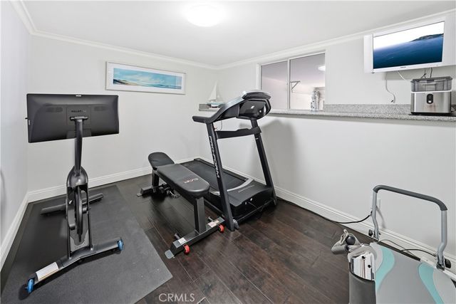 9735 Via Roma, Burbank, CA 91504