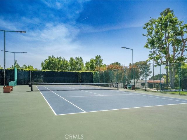 9735 Via Roma, Burbank, CA 91504