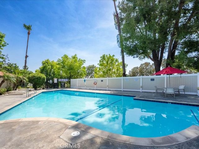 9735 Via Roma, Burbank, CA 91504