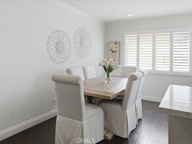 9735 Via Roma, Burbank, CA 91504