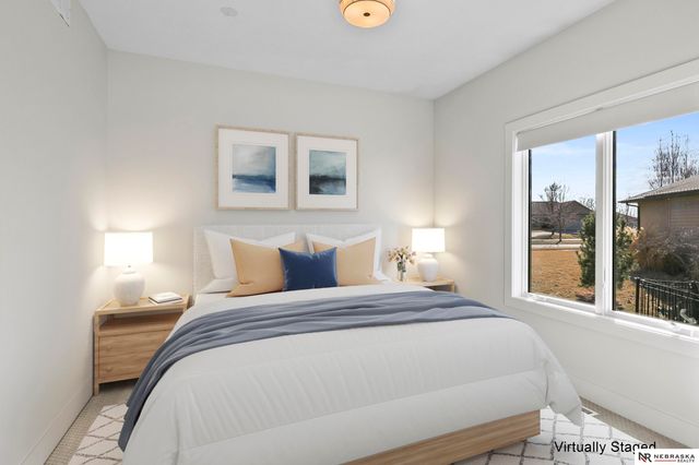 10040 Shore Front Drive, Lincoln, NE 68527