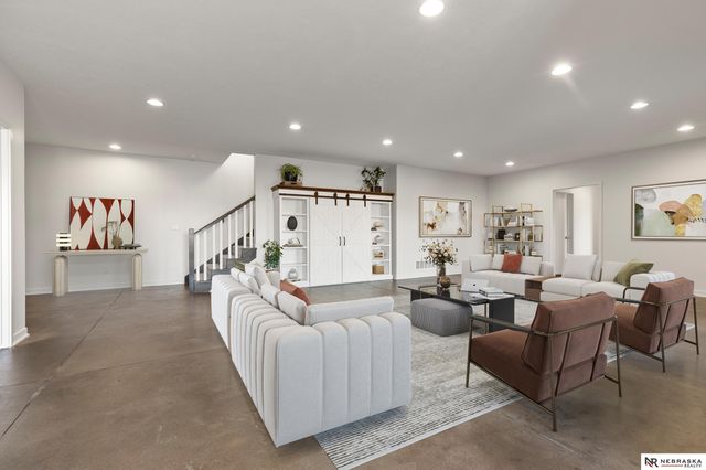 10040 Shore Front Drive, Lincoln, NE 68527