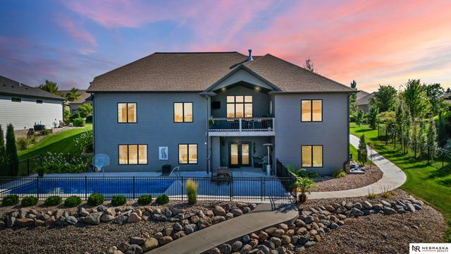 10040 Shore Front Drive, Lincoln, NE 68527