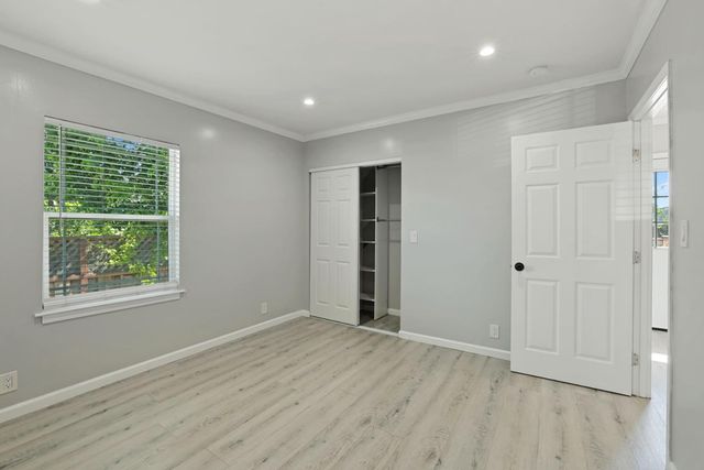 830 N Sierra Nevada St, Stockton, CA 95205