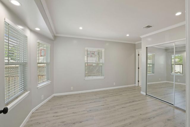 830 N Sierra Nevada St, Stockton, CA 95205