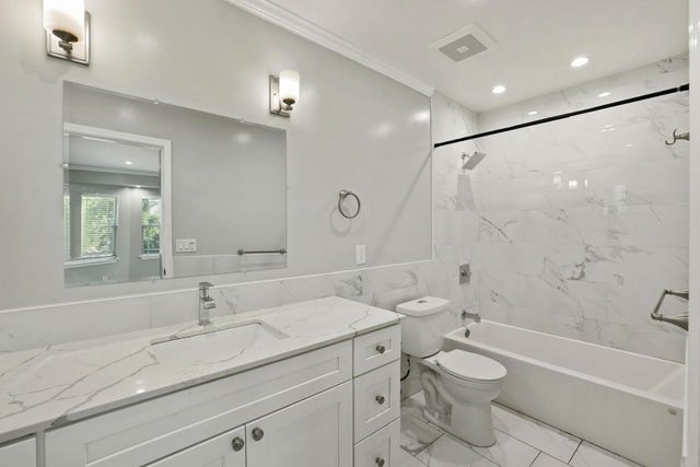 830 N Sierra Nevada St, Stockton, CA 95205
