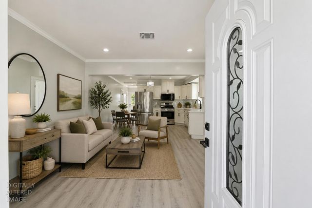830 N Sierra Nevada St, Stockton, CA 95205