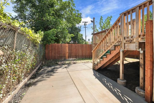 830 N Sierra Nevada St, Stockton, CA 95205