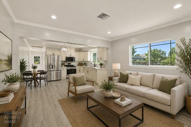 830 N Sierra Nevada St, Stockton, CA 95205