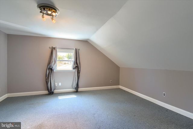139 HOLLYWOOD DR, Harrisburg, PA 17109