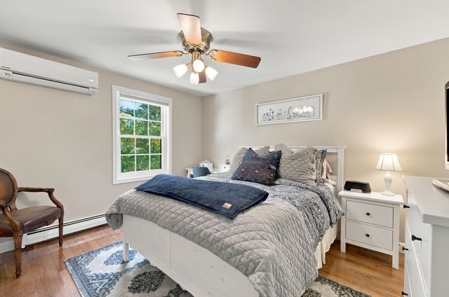 201 Parting Ways Rd, Kingston, MA 02364