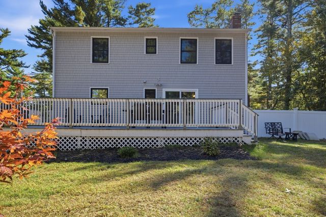 201 Parting Ways Rd, Kingston, MA 02364