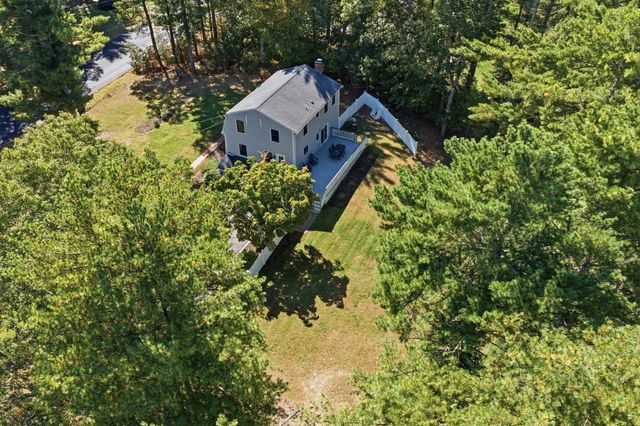 201 Parting Ways Rd, Kingston, MA 02364
