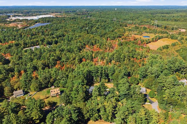 201 Parting Ways Rd, Kingston, MA 02364