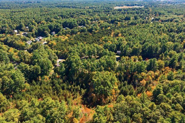 201 Parting Ways Rd, Kingston, MA 02364