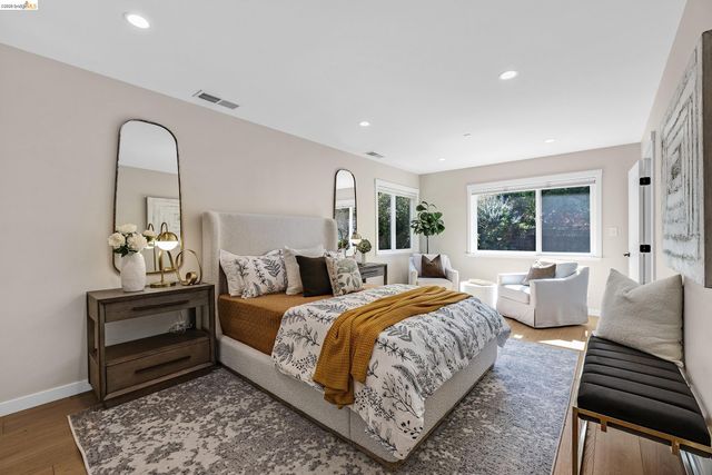 1424 Sunnyslope Ave, Belmont, CA 94002