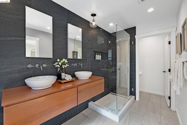 1424 Sunnyslope Ave, Belmont, CA 94002