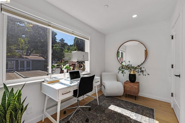 1424 Sunnyslope Ave, Belmont, CA 94002