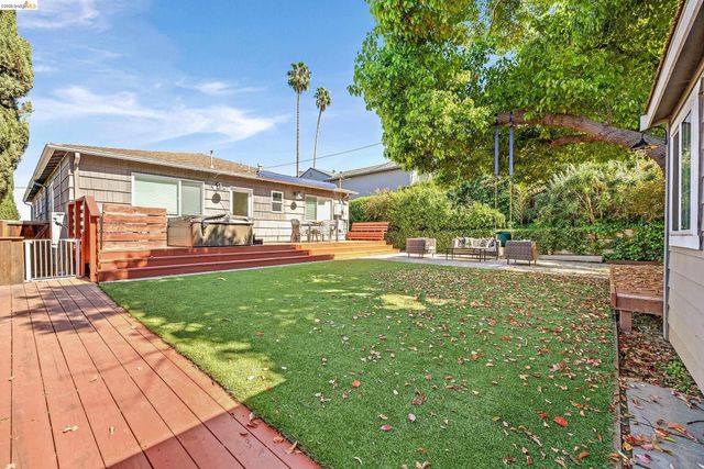 1424 Sunnyslope Ave, Belmont, CA 94002