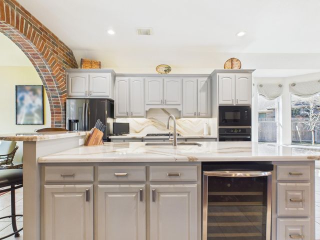 1706 Bronze Sunset Court, Houston, TX 77345