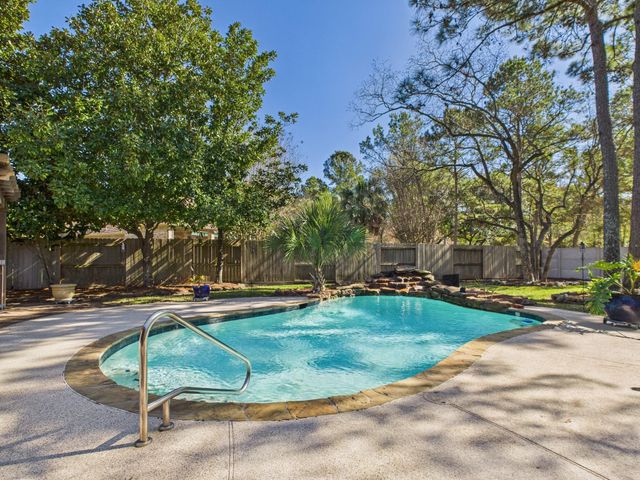 1706 Bronze Sunset Court, Houston, TX 77345
