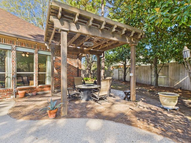 1706 Bronze Sunset Court, Houston, TX 77345