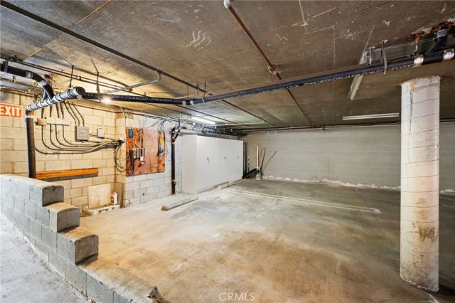 13041 Moorpark Street 2, Studio City, CA 91604